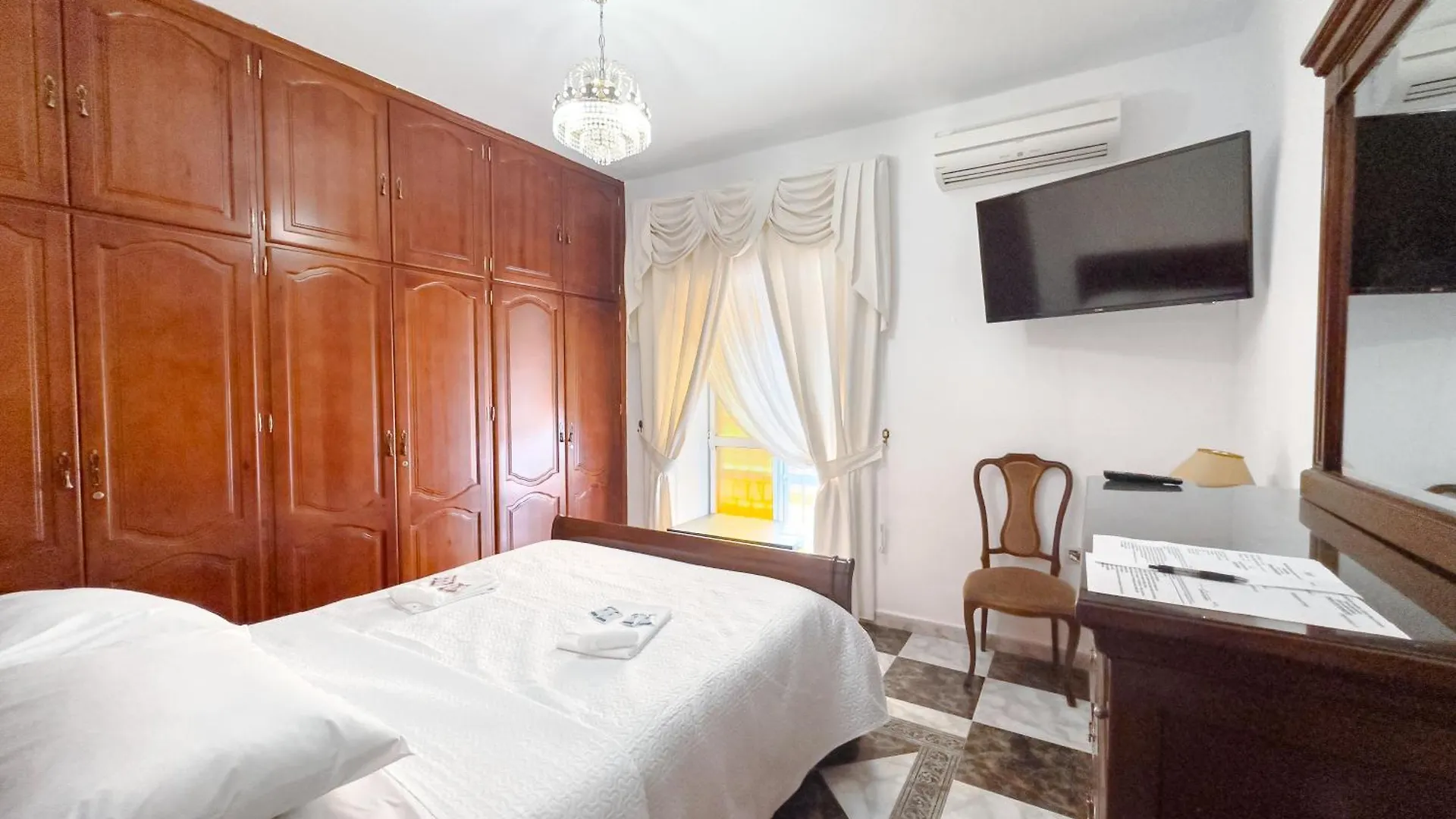 Hostal Habitaciones & Suites Don Pepin Màlaga Španělsko