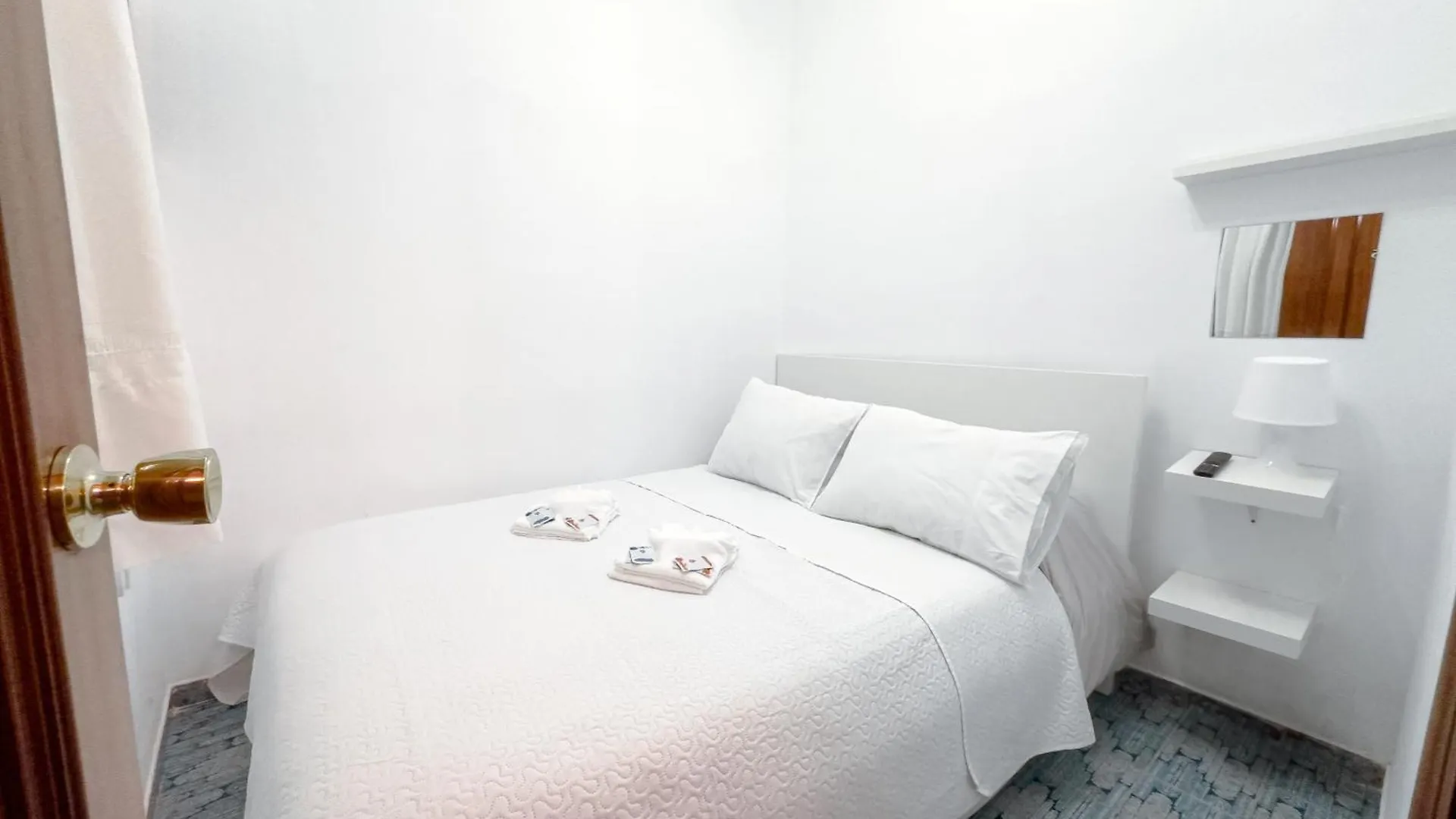 Hostal Habitaciones & Suites Don Pepin マラガ 0*,  スペイン