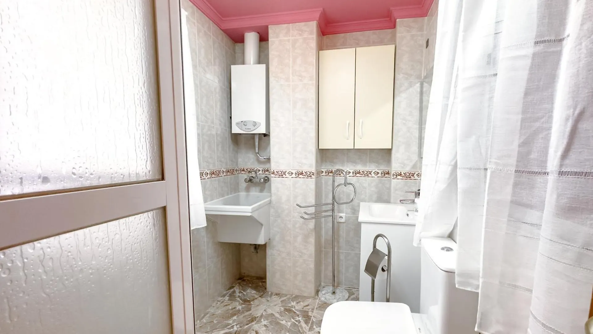 Hostal Habitaciones & Suites Don Pepin マラガ