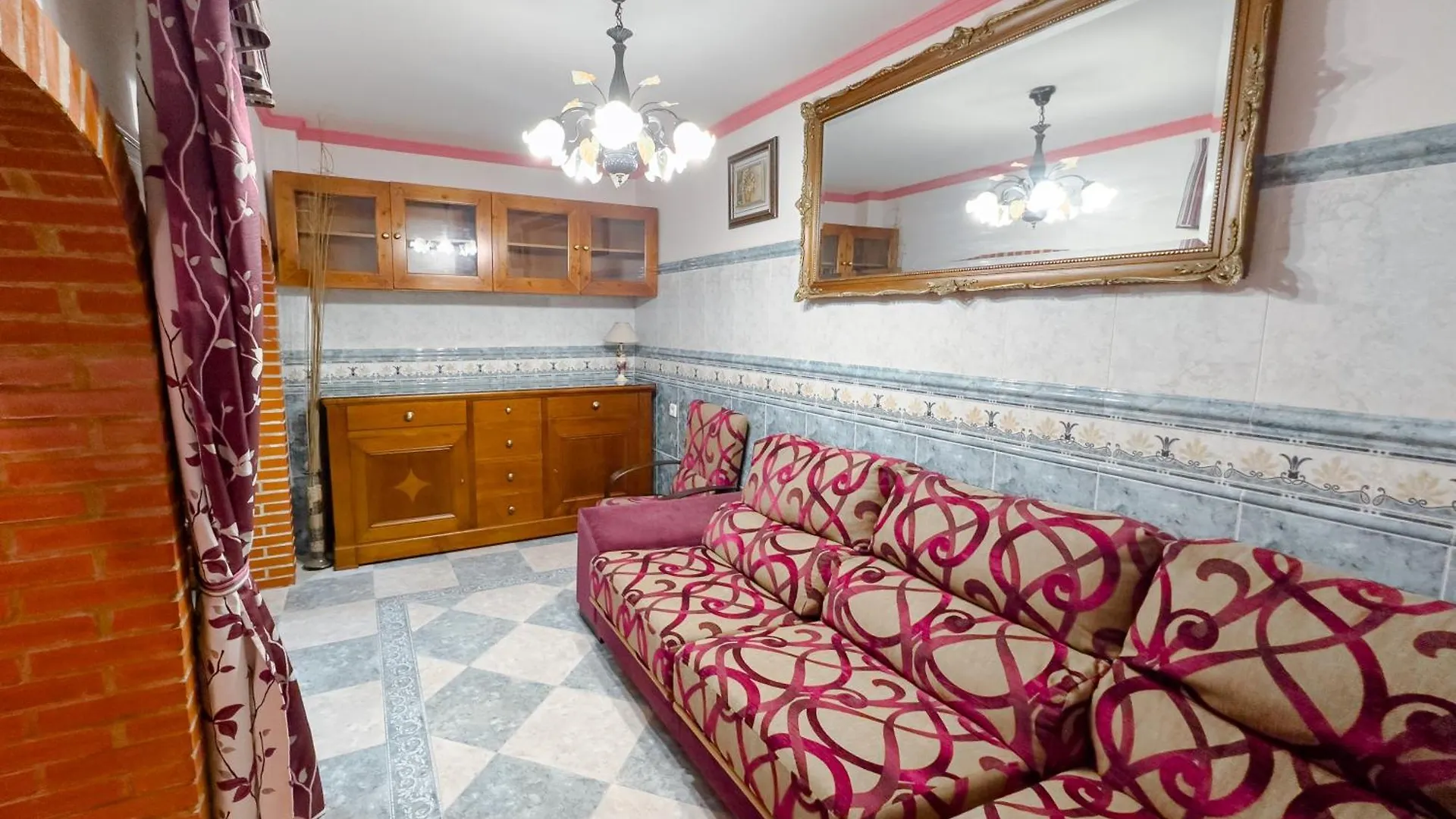 Hostal Habitaciones & Suites Don Pepin マラガ 0*,