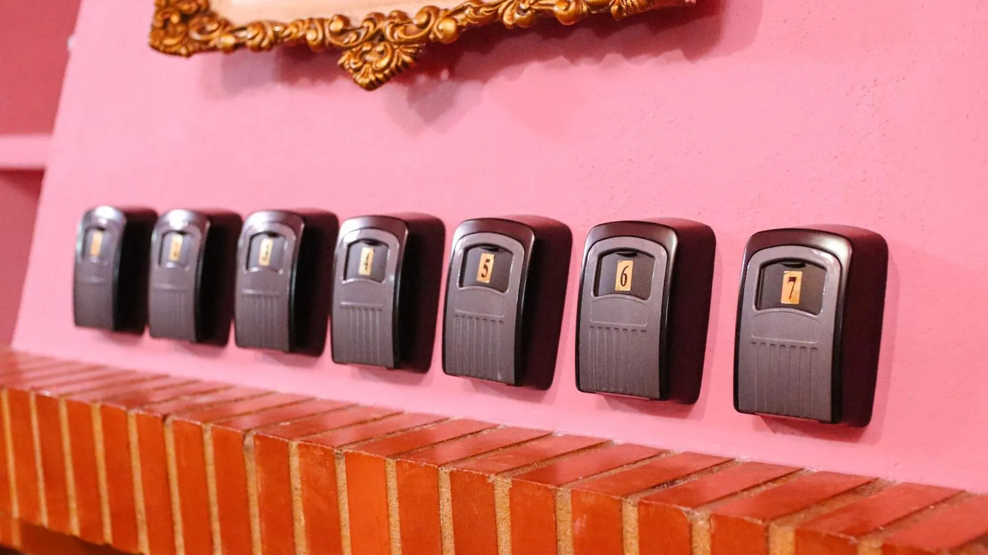 Hostal Habitaciones & Suites Don Pepin マラガ スペイン