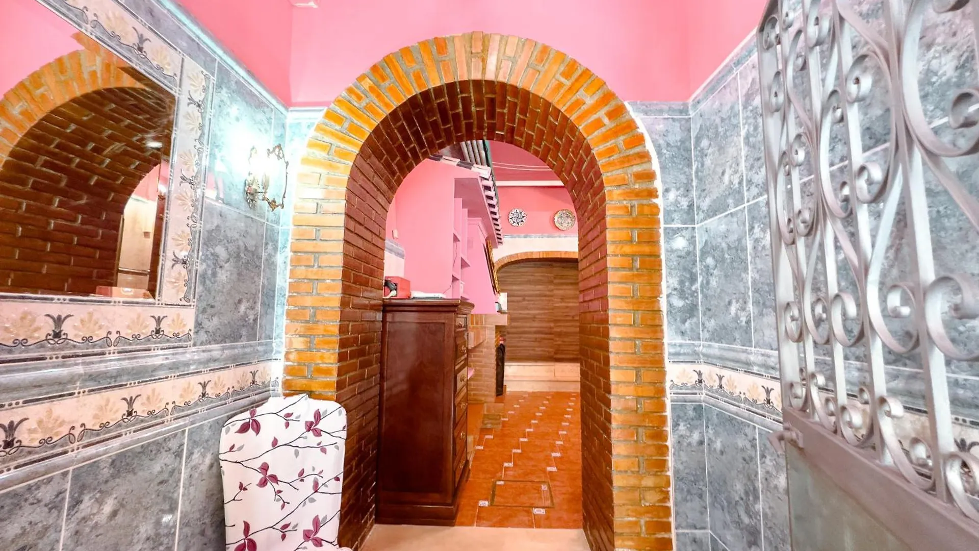 Hostal Habitaciones & Suites Don Pepin マラガ ゲストハウス